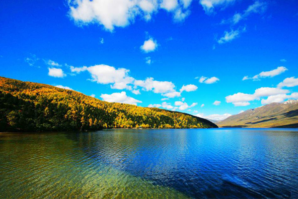 甲根壩、措普溝、色達(dá)、德格、白玉、達(dá)古冰山越野穿越十日游