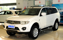 成都租越野車(chē)-三菱帕杰羅勁暢