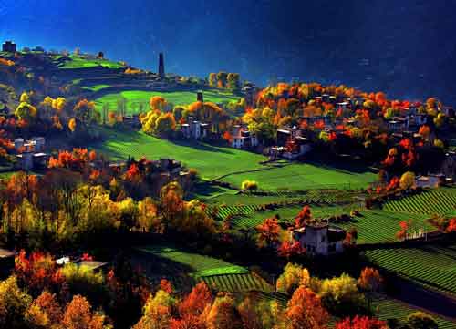 秋游正當時！成都租車旅游選哪一條？